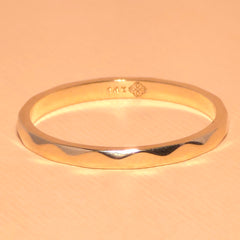 Agnes Ridge Pattern Gold Ring