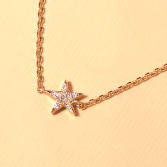 Donna Star Bezel Bracelet