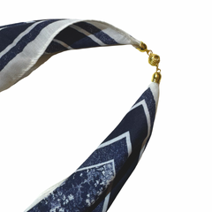 Noellery Design Magnetic Scarf