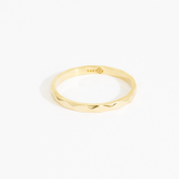 Agnes Ridge Pattern Gold Ring