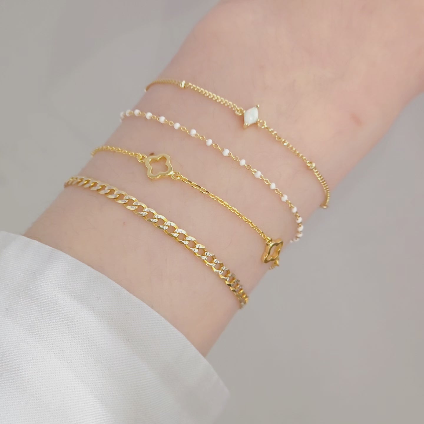 Flora Outline Station Bracelet