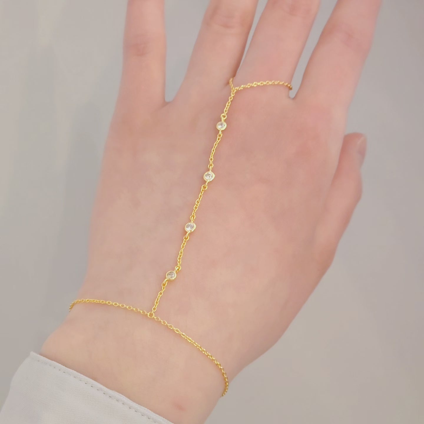 Bezel Station Hand Chain