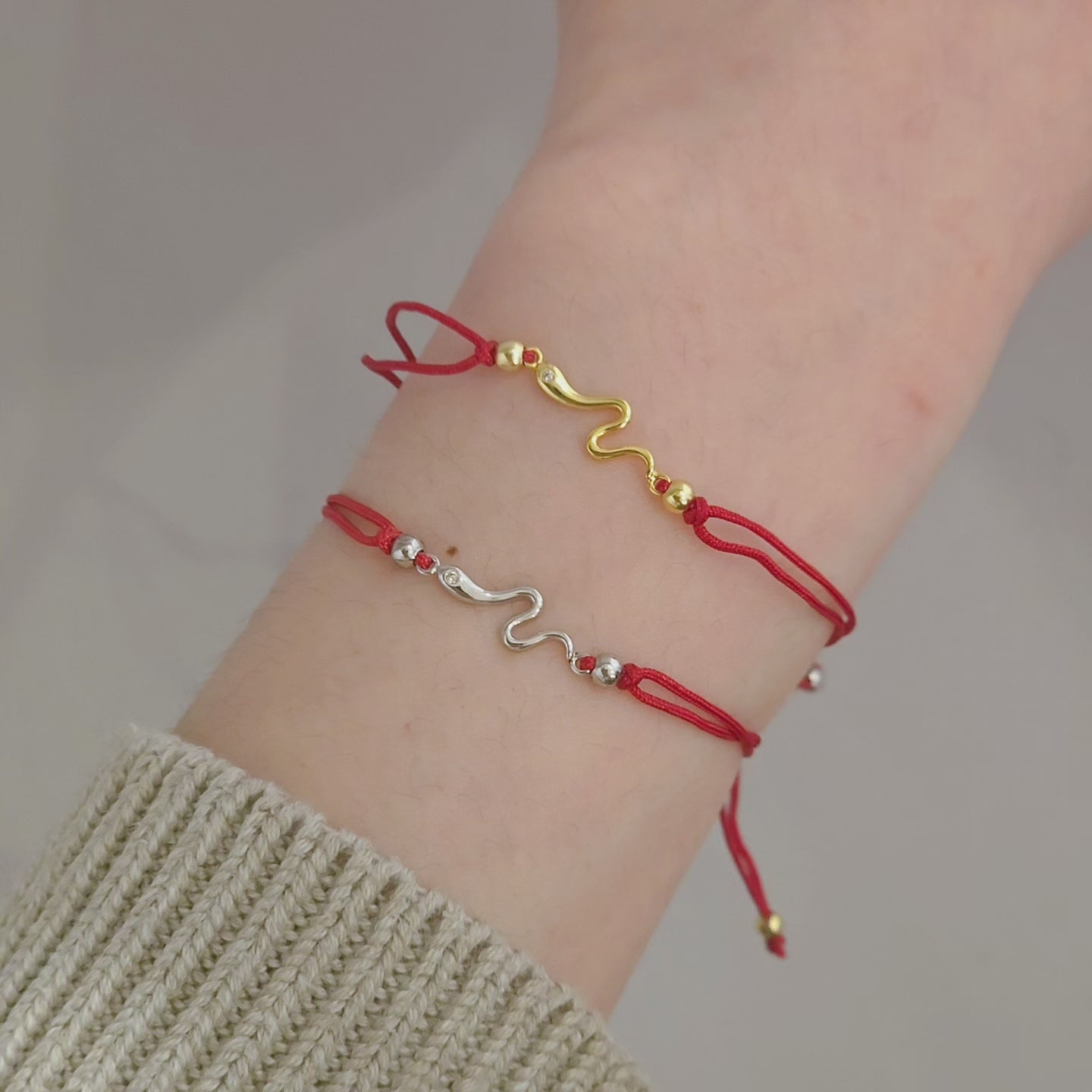 Snake Bezel Red Thread Bracelet