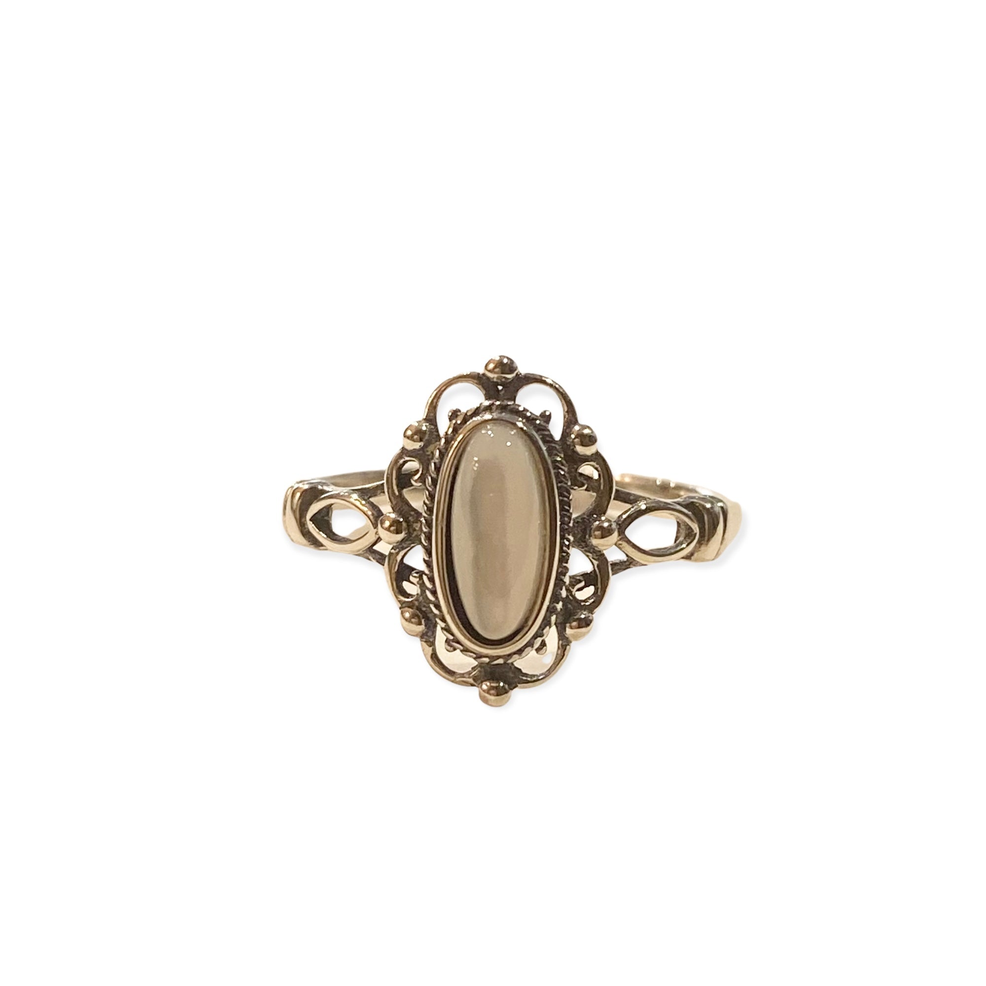 Noellery Antique Gemstone Ring